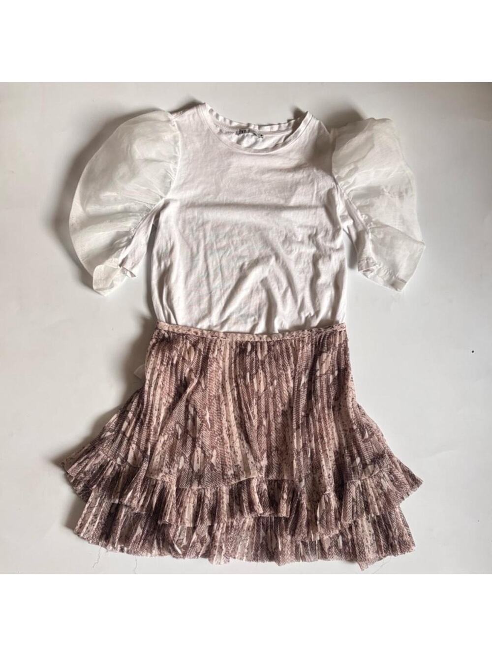 Banana republic pink snakeskin print ruffle mini skirt